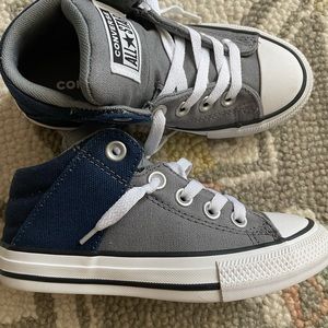 Converse chuck taylor axel mid shoes